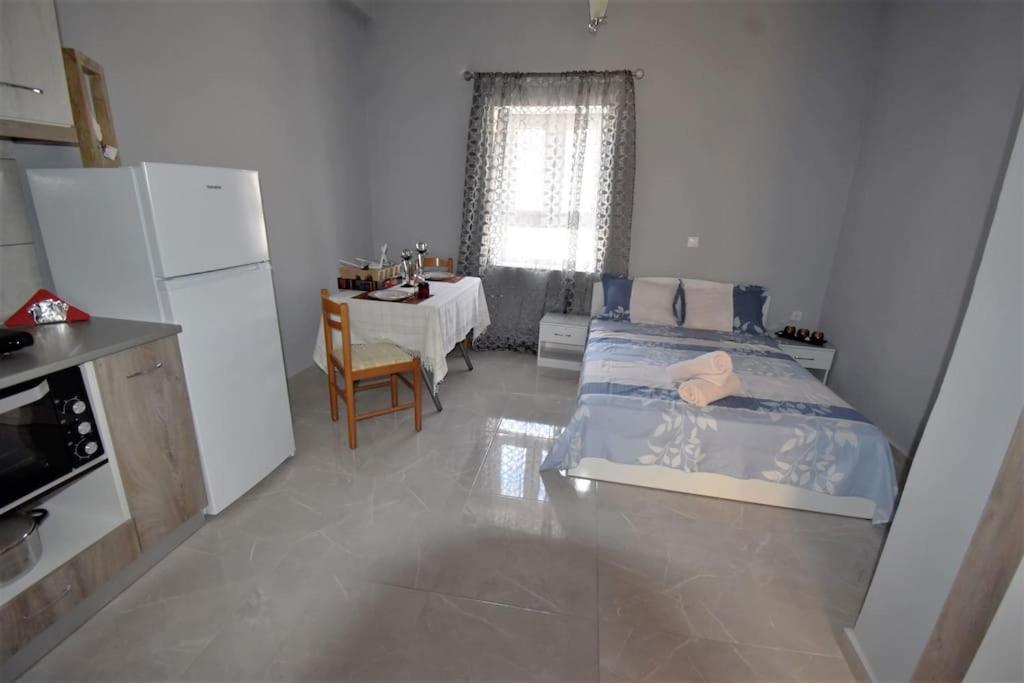 Moshovia Studio Κάρπαθος Στο Κέντρο Και Ήσυχα Villa Exterior foto